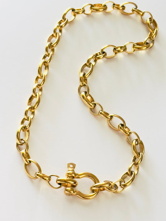 Ibiza U-Shaped Lock O Necklaces