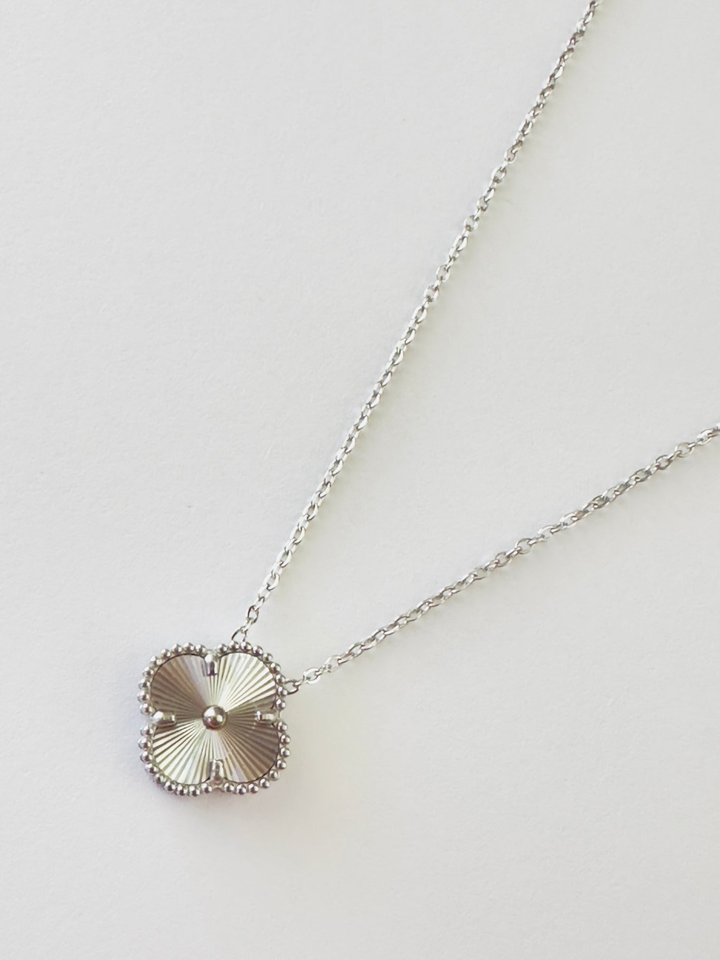 Single Clover Necklace