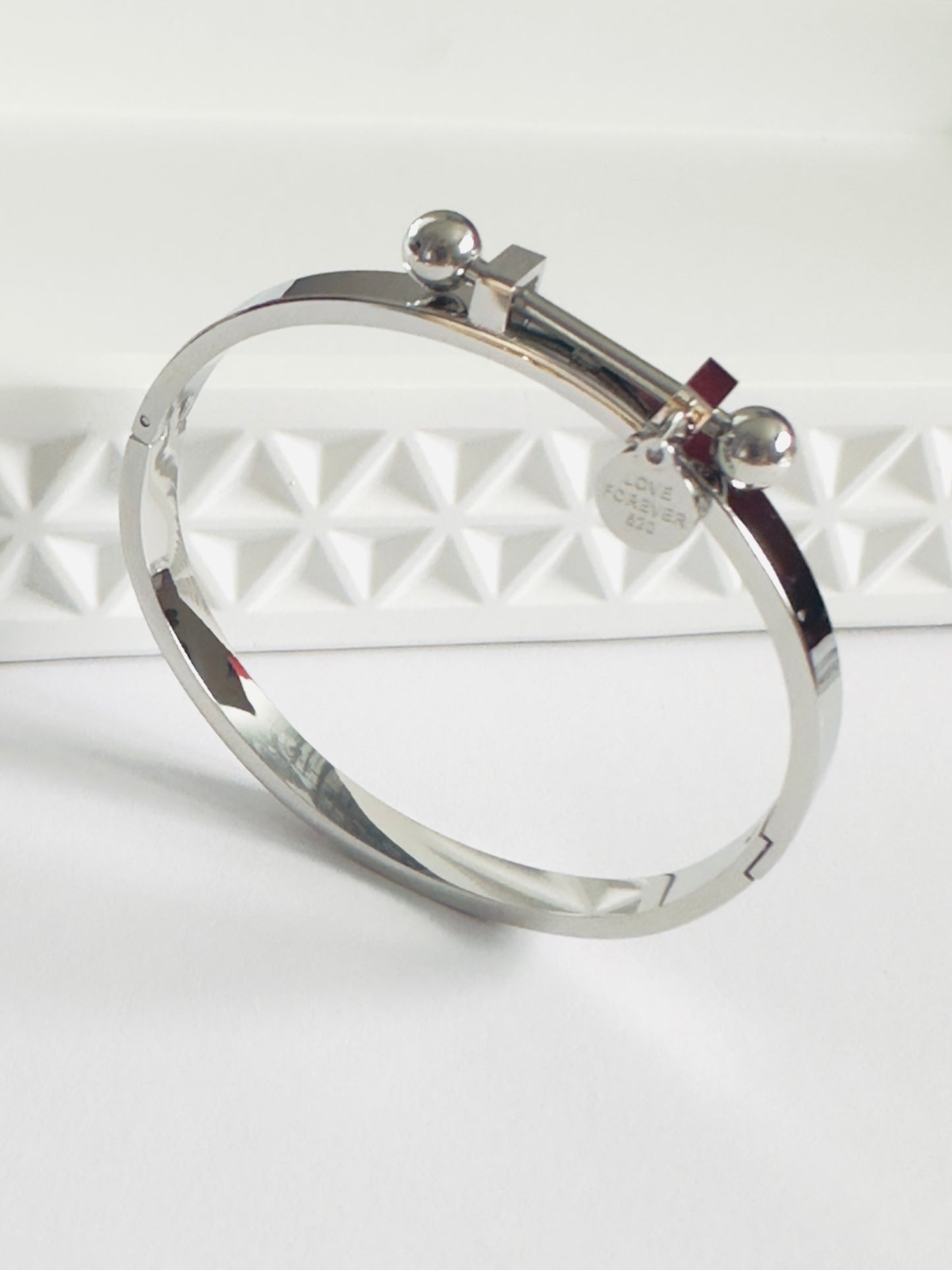 Roxy Bangle