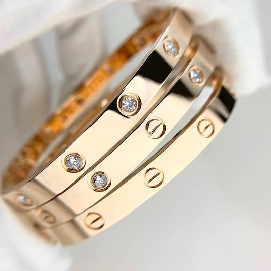 Kardy Love Screw Bangle